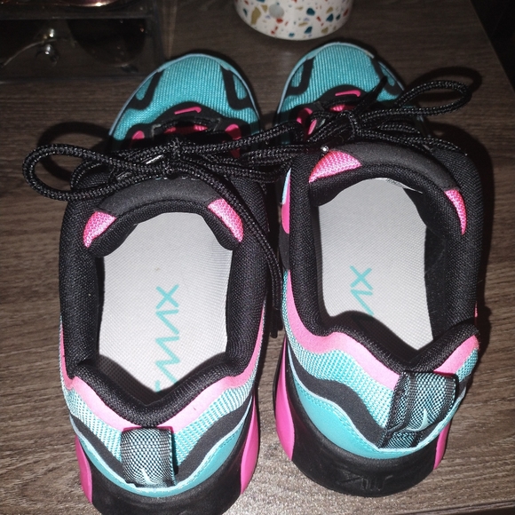 Air max - Picture 2 of 5